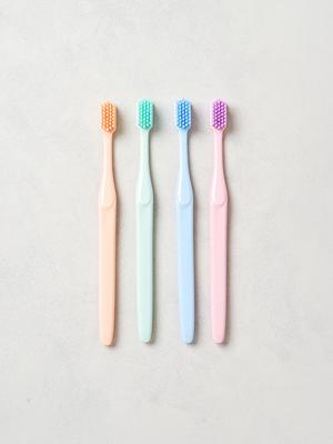 Color Fine Bristle Toothbrush Set (4-Pack)