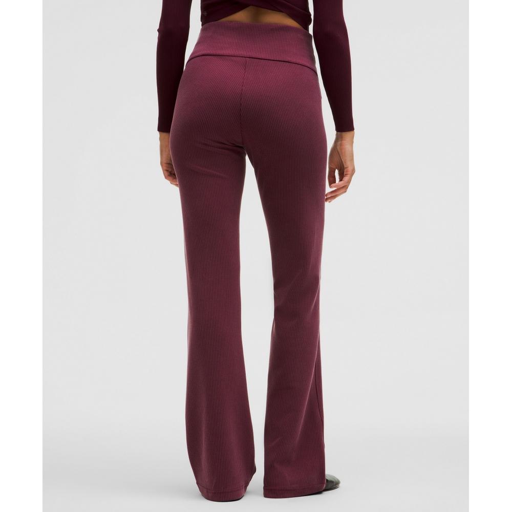 Lululemon Calça Flare Ribbed Softstreme Regular Garnet