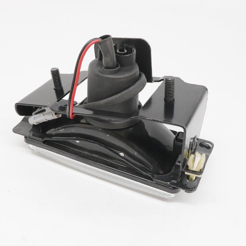 Front Fog Lamp Assembly for Qingling 600P 4KH1 & Emperor 100P 4JB1 NKR55
