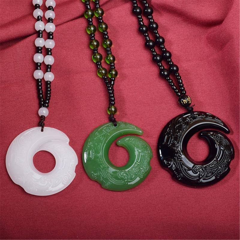 Delicata collana con ciondolo in ossidiana, gioiello da collo alla moda, girocollo, ornamento per l'uso quotidiano, appuntamenti e feste.