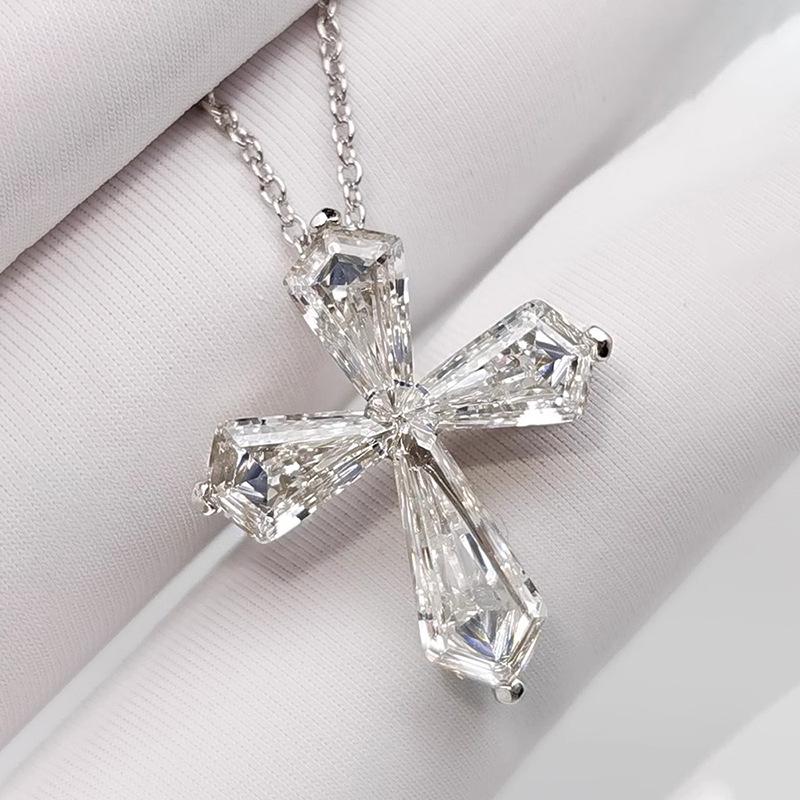 Cao Shi Luxurious Crystal Collarbone Necklace - New Internet Celebrity Style High-End Fashion Choker for Women