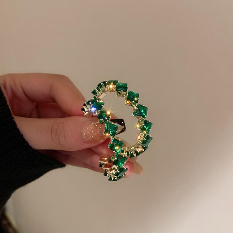

Зеленые серьги-каффы в форме буквы C для женщин, модные преувеличенные серьги-кольца, инкрустированные стразами, женский циркон для вечеринки