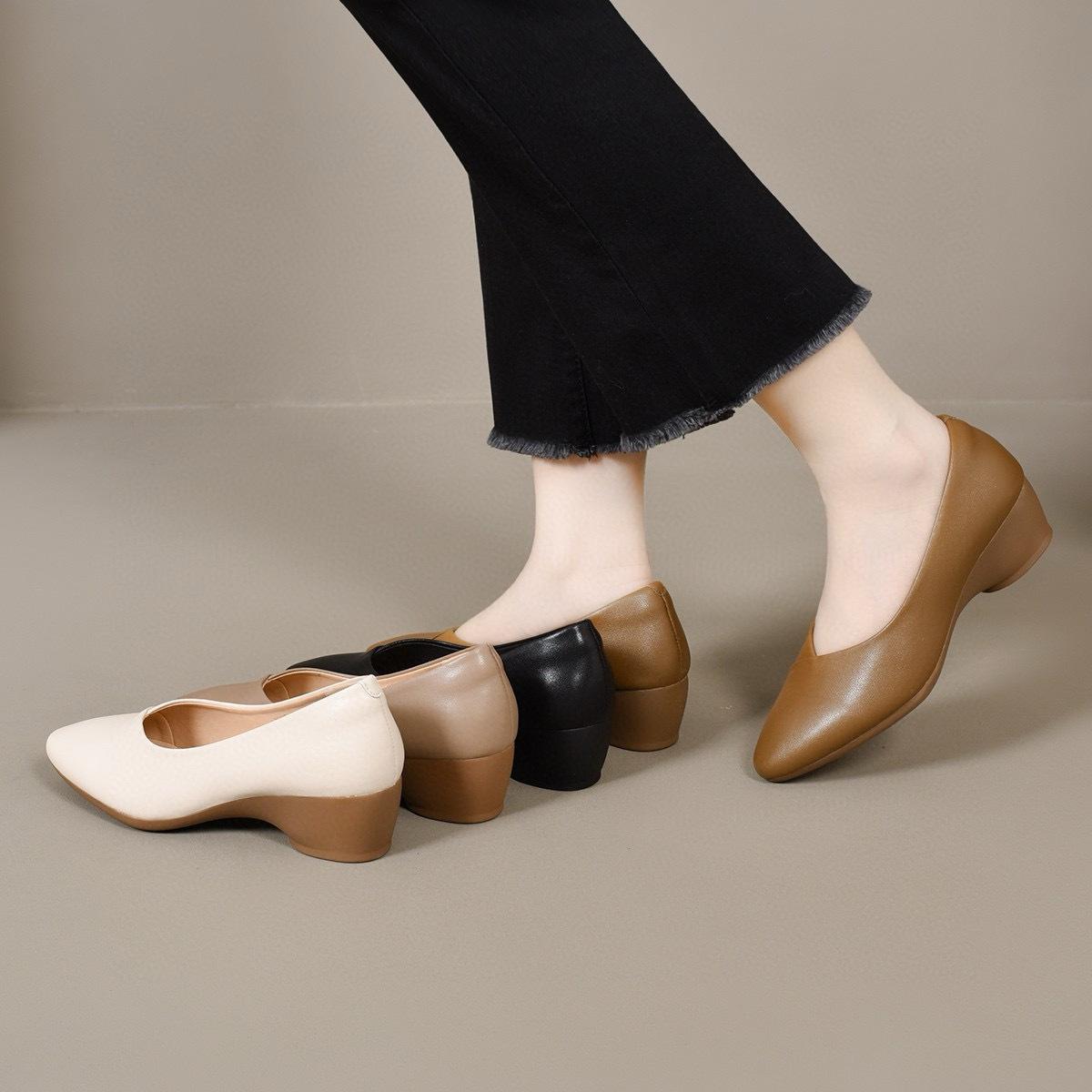 

Pointed head shallow mouth single shoes women s spring and summer new simple temperament one-pedal work shoes professional commuter women s single sh 40