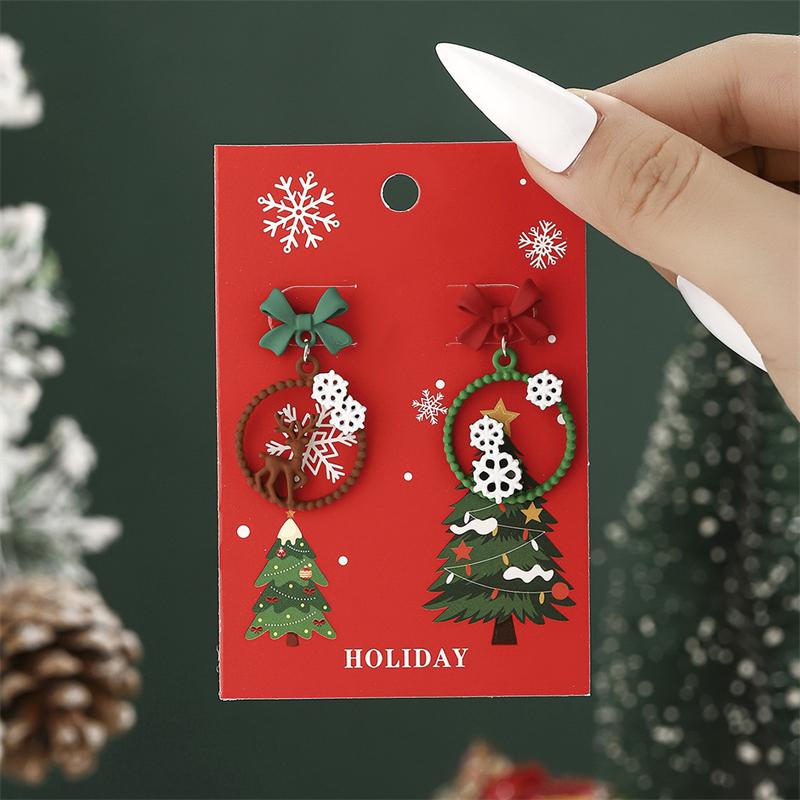

Crystal Zircon Imitation Pearl Santa Claus Stud Earring for Women Cute Elk Christmas Tree Snowflake Earring Girls Party Jewelry