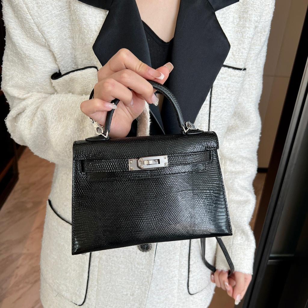 Haute Couture Mini Second Generation Half Hand Lizard Pattern Cowhide One Shoulder Crossbody Handbag Women's Light