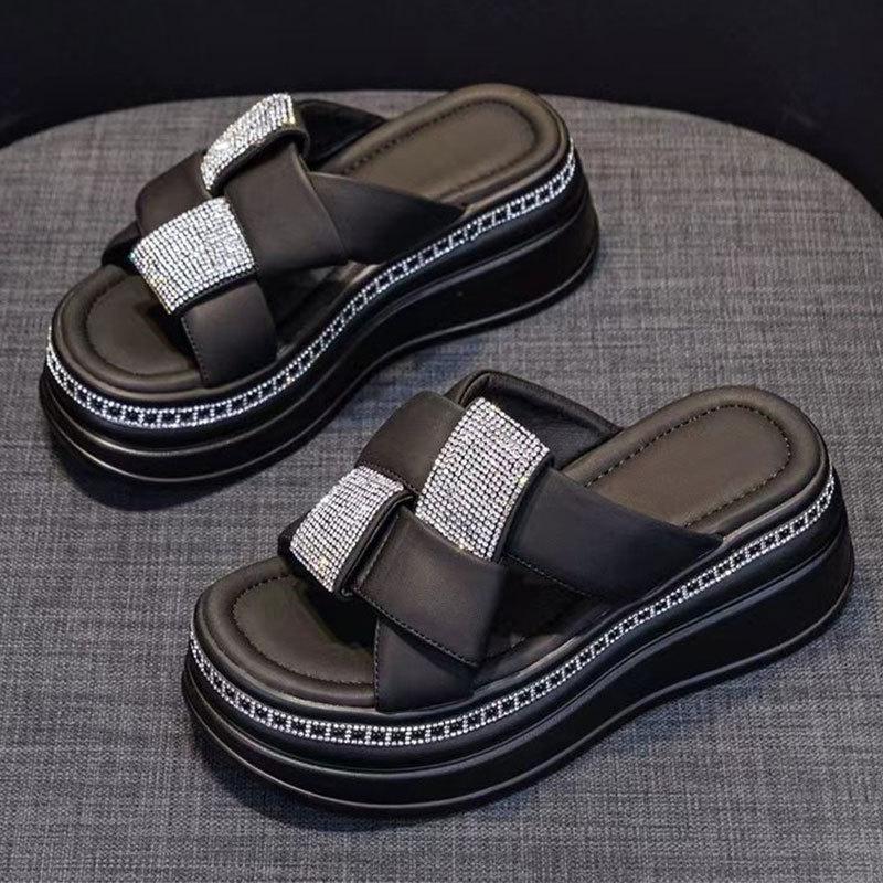 Thick Bottom Heightening Cool Slippers Women Wear 2025 Summer New Internet Celebrity Explosion Fashion Versatile Rhinestone One