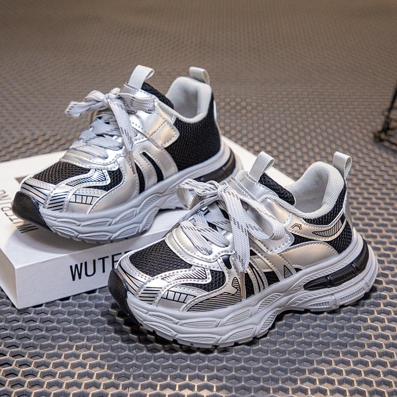 

Детские модные кроссовки: 2025 Весна/Осень Кроссовки для мальчиков и кроссовки для девочек в стиле «папины кроссовки» - Удобная спортивная обувь в корейском стиле Size 30/19.1cm серый