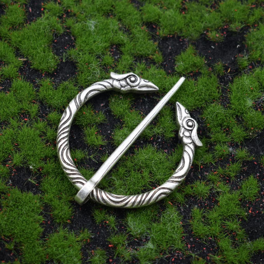 Norse Viking Brooch Antique Silver Color Raven Penannular Brooch Carved Creative Brooches Buckle Pins Jewelry Gifts