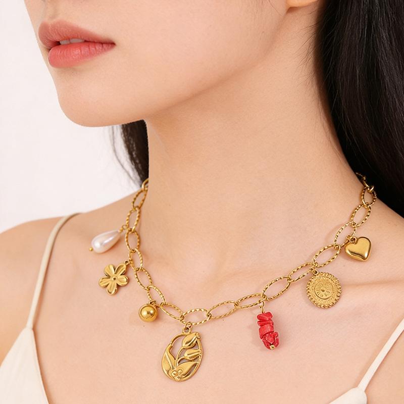 Titanium steel necklace, girls' high-end sense, fresh ing style, popular, non-fading pastoral necklace jewelry