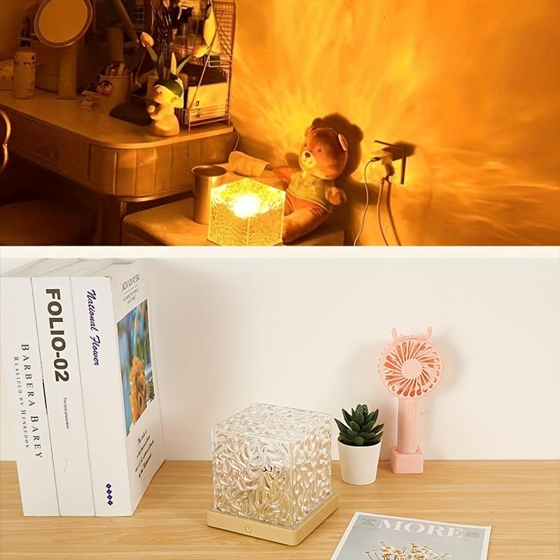1 stk roterende vannrippel nattlys, USB nattlampe, RGB 16 fargespinn Creative flamme-atmosfærelampe ved sengen