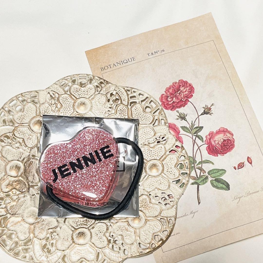 

[Б/У] Резинка для волос BLACKPINK ДЖЕННИ