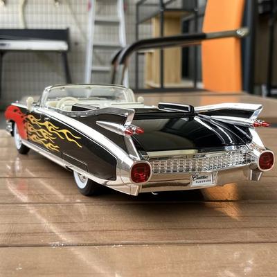 1:24 Cadillac Eldorado Biarritz 1959 Řada 62 Verze Latte Art Slitina Kov Odlitek Model Auta Domácí Trendy Ozdoby Kolekce