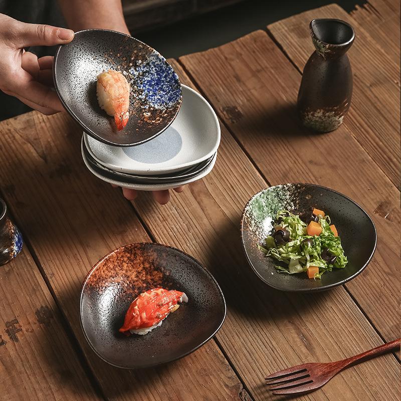 Black Ceramic Tableware Japanese Style Izakaya Barbecue Sushi Sashimi Deep Dish Hot Pot Dish Head Shallow Bowl Heart Dish