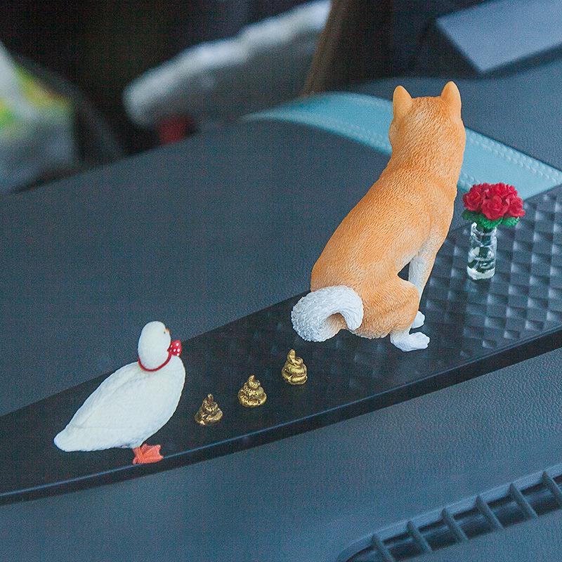 Creative Shiba Inu Car & Desk Ornaments - Cute Animal Models for Center Console Decoration