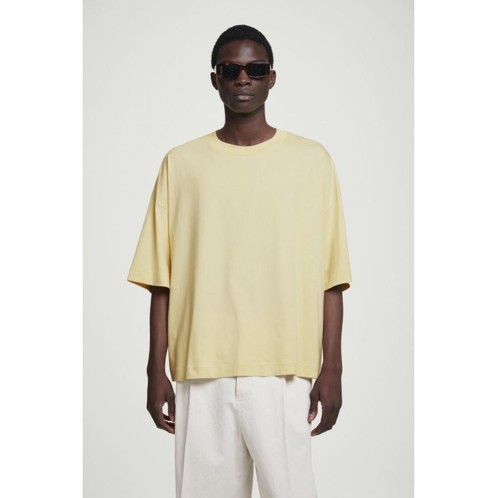 

COS Japan футболка оверсайз pale yellow/XS