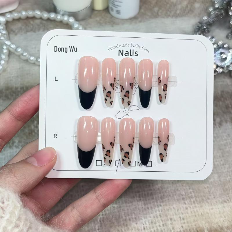 Almond Shape Leopard Print Press-On Nails - French Manicure, High-End, Removable, Whitening.