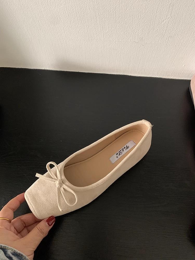 Suede Flat-heeled Single Shoes 2025 Spring New Flat-heeled Middle Mouth Without Inner Lining One-pedal Square Head Casual Doudou Shoes Women