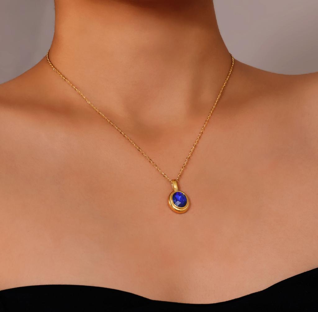 French Fashion Elegance Temperament Zircon Necklace Personalized Design Titanium Steel Necklace Women Do Not Fade Versatile