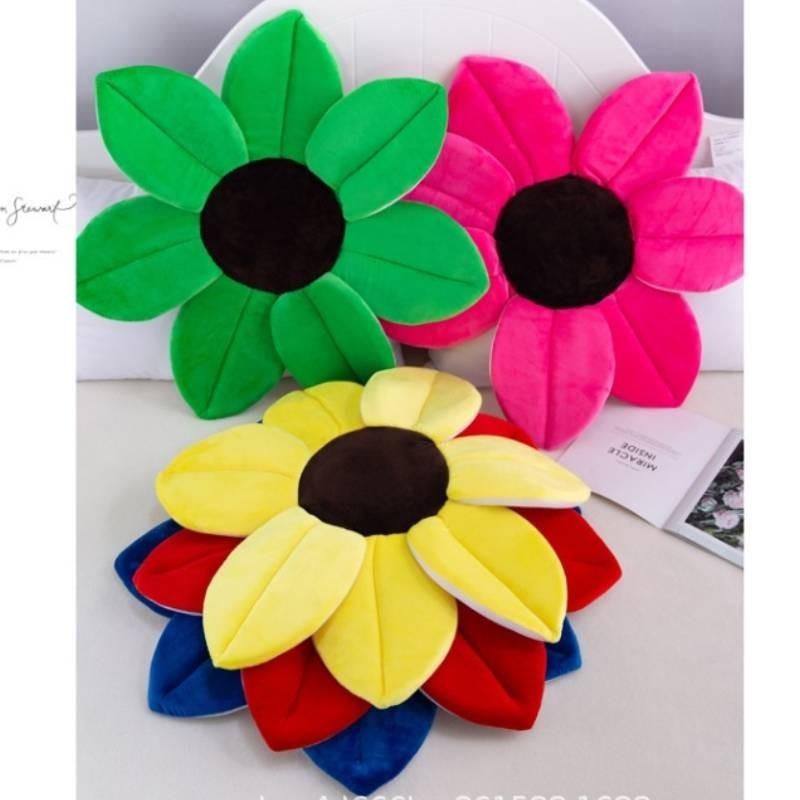 Cute Flower Shaped Plush Bath Mat Cozy Cartoon Style Seat Cushion For Sofa Or Chair