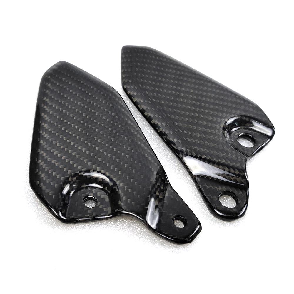 

Kawasaki Z900RS Carbon Fiber Heel Plate (2018+)