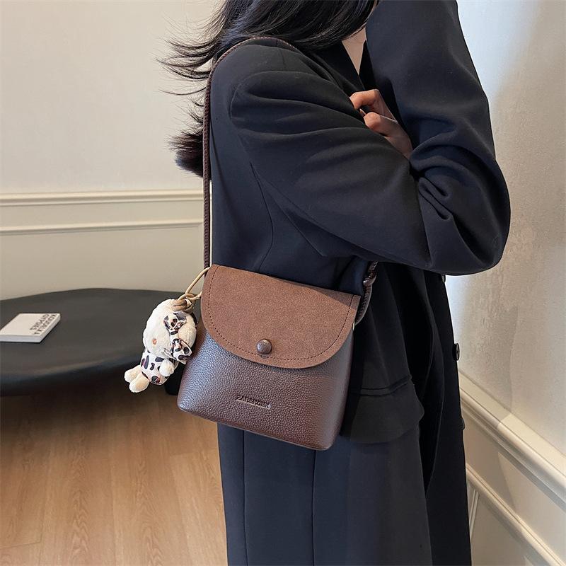 Annual Bag Women's Shoulder Bag This Year 2025 Casual Winter Messenger Bucket Bag Versatile Popular Texture