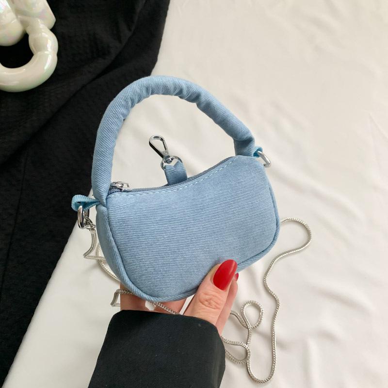

2025 новые трендовые модели простая цепочка джинсовая сумка ретро сумка через плечо мини-сумка для помады светло-синий