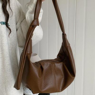 Kórejská retro mäkká kožená plisovaná taška crossbody v tvare polmesiaca