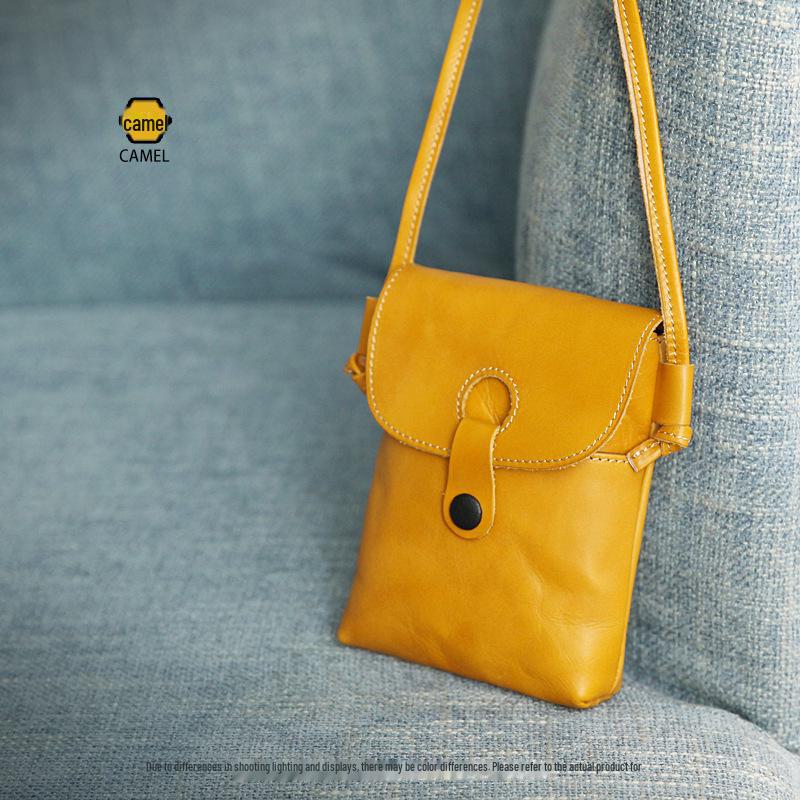 

Жіноча сумка для мобільного телефону з натуральної шкіри весни 2025 року рослинного дублення, маленька літня сумка верблюд