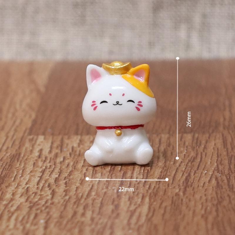 Lucky Cat Moss Resin Ornament for Car or Desktop Decor