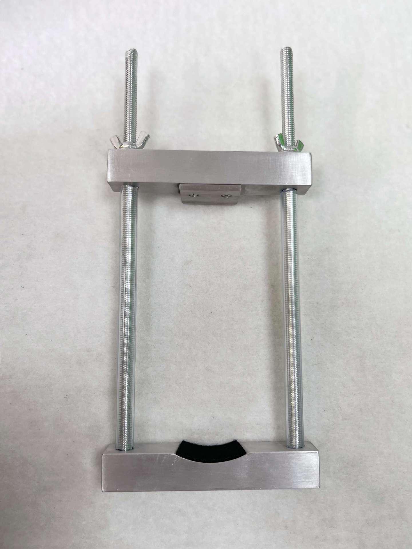 

Cello Scroll Clamp Tool for Cello Making срібний