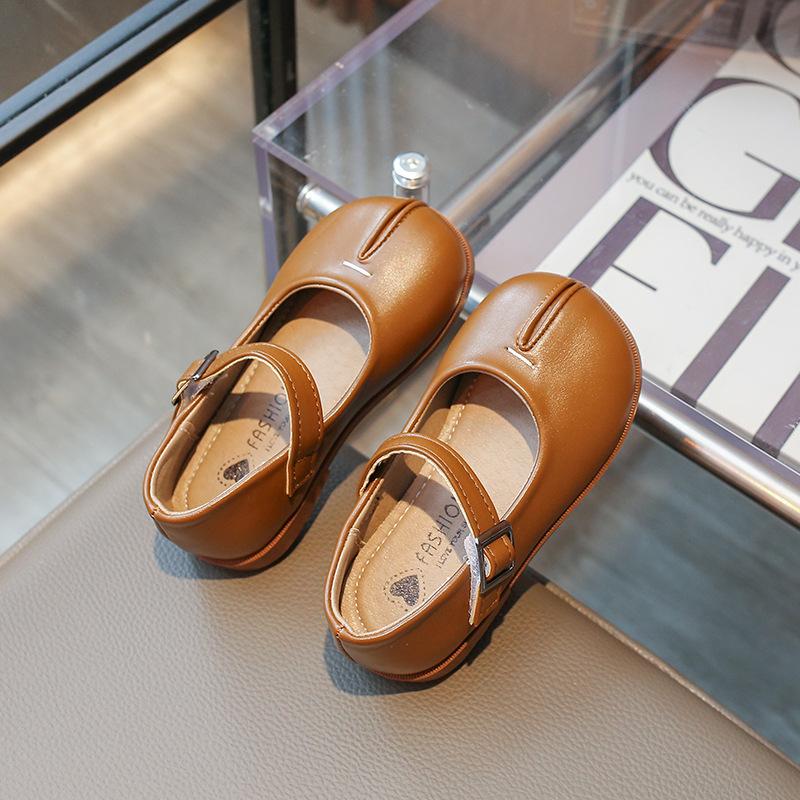 

Kids Mary Jane Flat Shoes Split Toe Leather Shoes for Girls 21 жовтий