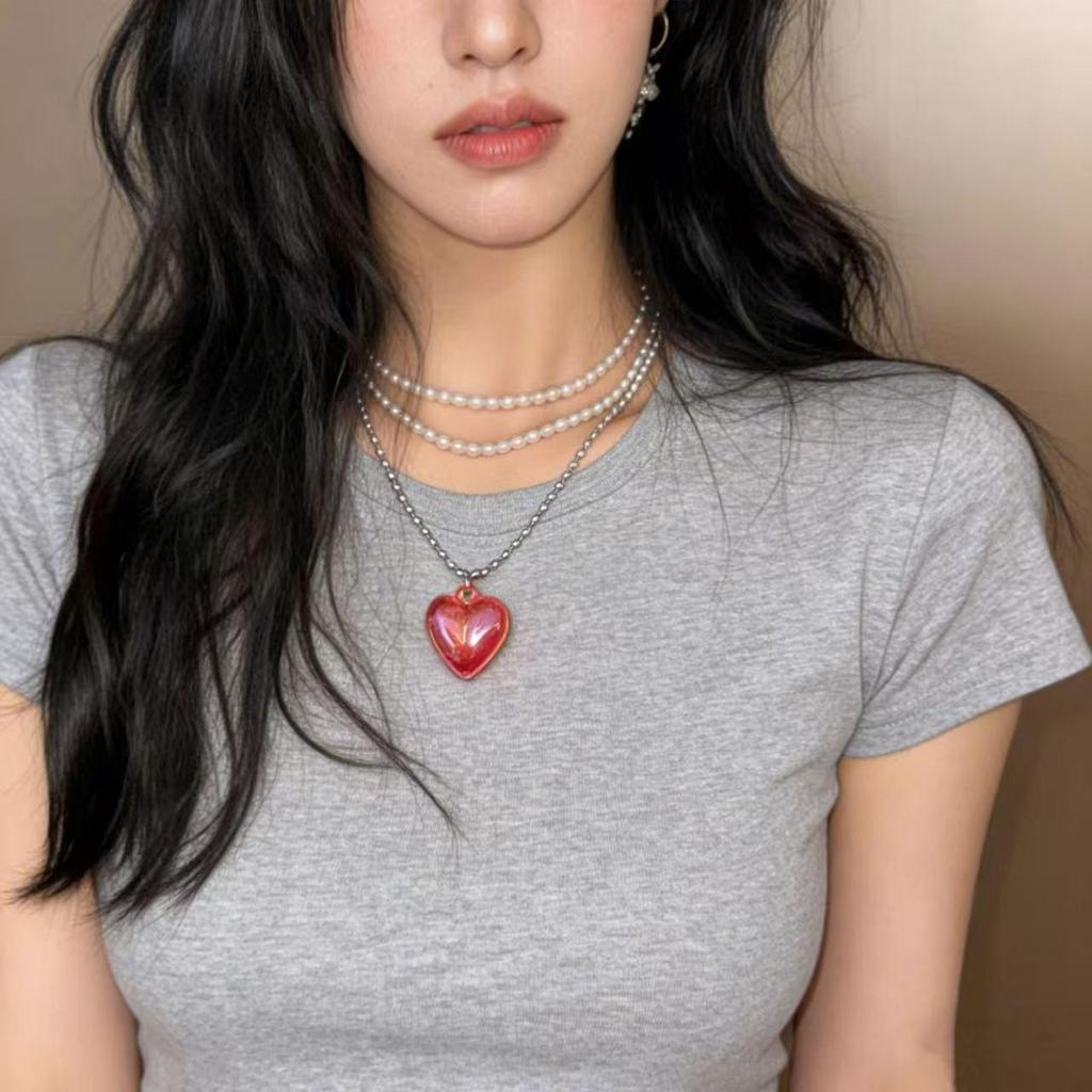 Reina Iridescent Bubble Heart Necklace - Korean Niche Cute Beaded Titanium Steel Clavicle Chain for Women (Spring/Summer)