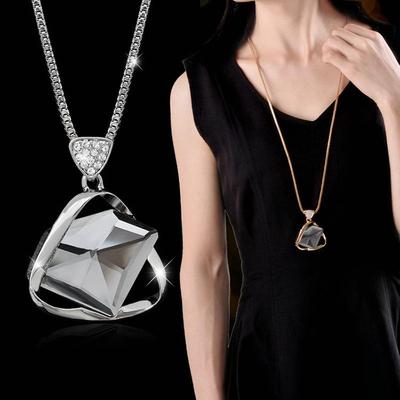 Korejský podzimní/zimní špičkový náhrdelník se svetrem z křišťálu s diamanty pro ženy