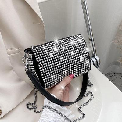 Lüks parlak elmas omuzdan askili çanta kadın PU deri Crossbody çanta moda zincirler askılı çanta zarif koltukaltı çantası