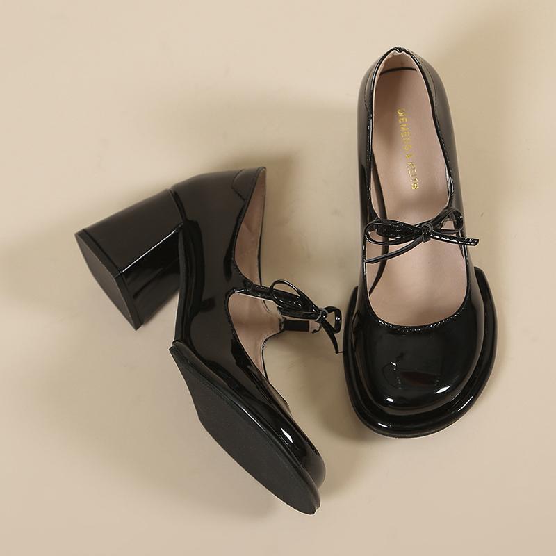 Mote 2024 Sommer Høy Kvalitet Rød Dame Tykke Høye Hæler Fottøy Røde Høye Hæler Damesko