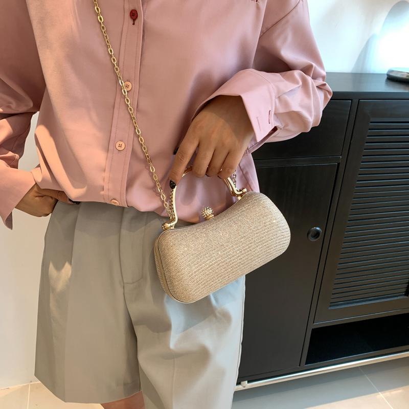2025 spring new foreign style casual shoulder bag messenger bag simple and fashionable this year popular women's handbag