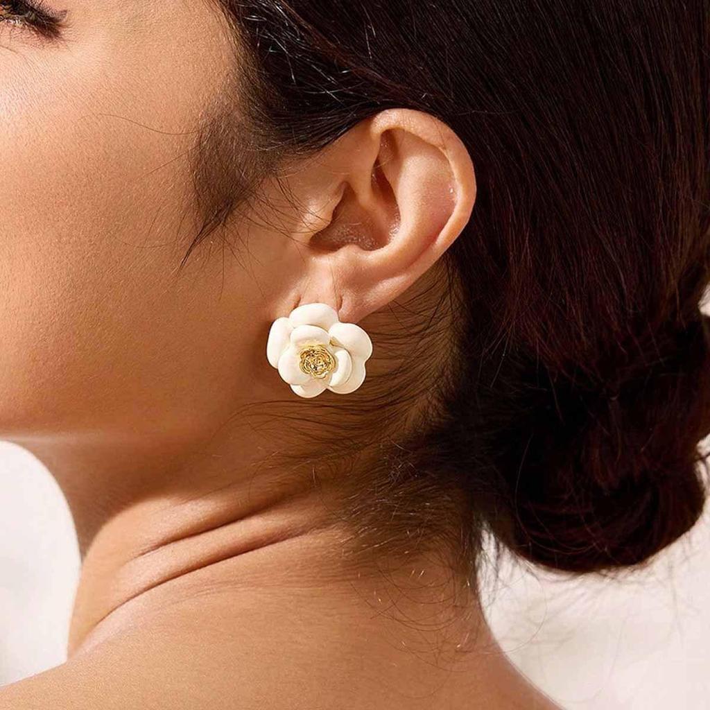 Fresh Floral Earrings: Summer Vacation-Style Studs & Dangles, Korean-Inspired Light Luxury Ear Jewelry
