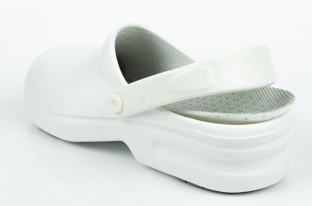Safeway Medical White [AD811] 40/41