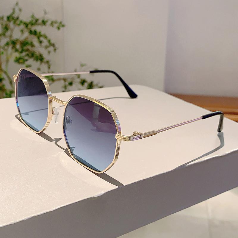 

KAMMPT Vintage Polygon Sunglasses Men Classic Fashion Metal Rim Outdoor Shades Women New Trendy Fashion Brand Design Sun Glasses as picture shows