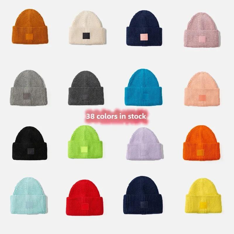 Couple Winter High Quality Thick Wool Smiling Face Knitted Hat For Men And Women Couples Winter Warm Knitted Hat Curled Edge Hat