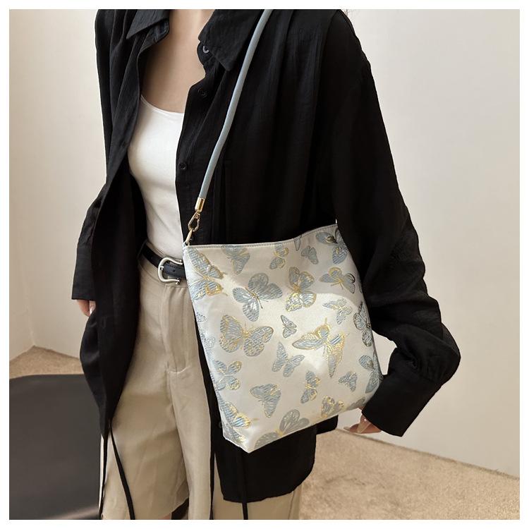 New Chinese Style Silk Bucket Bag Women Fashionable Woven Shoulder Purse Soft Underarm Handbag