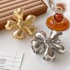 Retro Metal Flower Claw Hair Clip - Luxe European & American Style Accessory