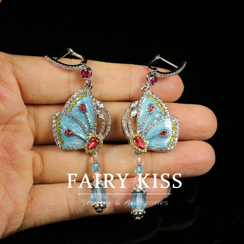 Exquisite Enamel Dripping Oil Full of Diamonds, Colorful Smart Butterfly Symmetrical Earrings, Fashionable Light Luxury and Elegant Earrings.