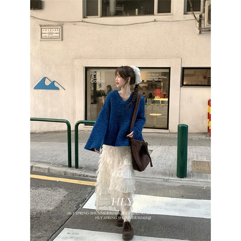 

Early Spring Outfit: a Complete Set of Korean-Style Lazy Style V-Neck Pullover Sweater and Casual Cake-Style Puffy Skirt for Women Sweater S