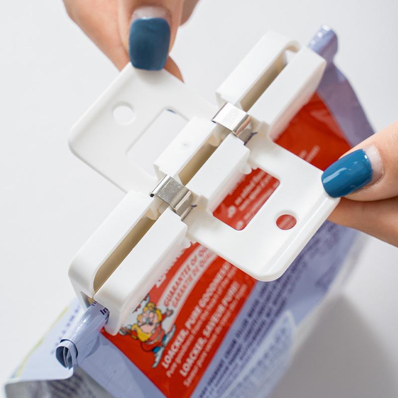 2Pcs Multipurpose Plastic Bag Clips Portable Large Food Bread Storage Clip Chip Bag Snack Seal Sealing Bag Clips Kitchen Utensil