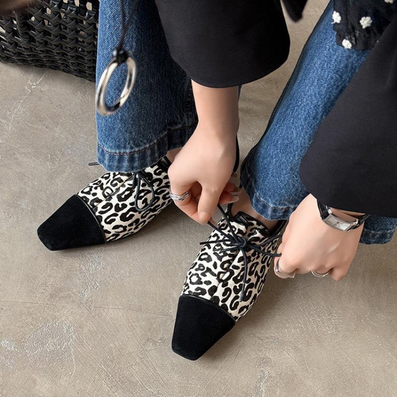 

Новые удобные одинарные туфли из коровьей кожи, остроносые, повседневные, кожаные, для носки в любое время года, маленькие кожаные туфли, низкий каблук, обувь большого размера, подошва из говяжьей жилы, нескользящая 40