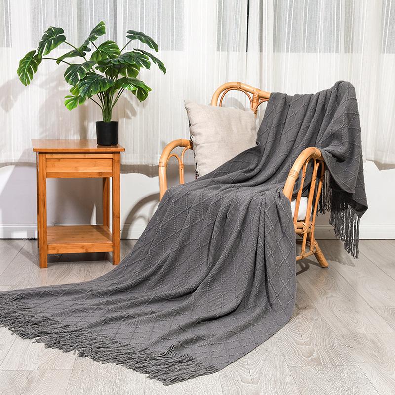 "Capa de Sofá Tricotada e Manta Estilo Europeu – Design Versátil para Quatro Estações para Escritório, Cama ou Sofá"