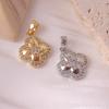 Elegant Women's Four-Leaf Clover Pendant Necklace with Diamond Inlay and Gold/Silver Plating