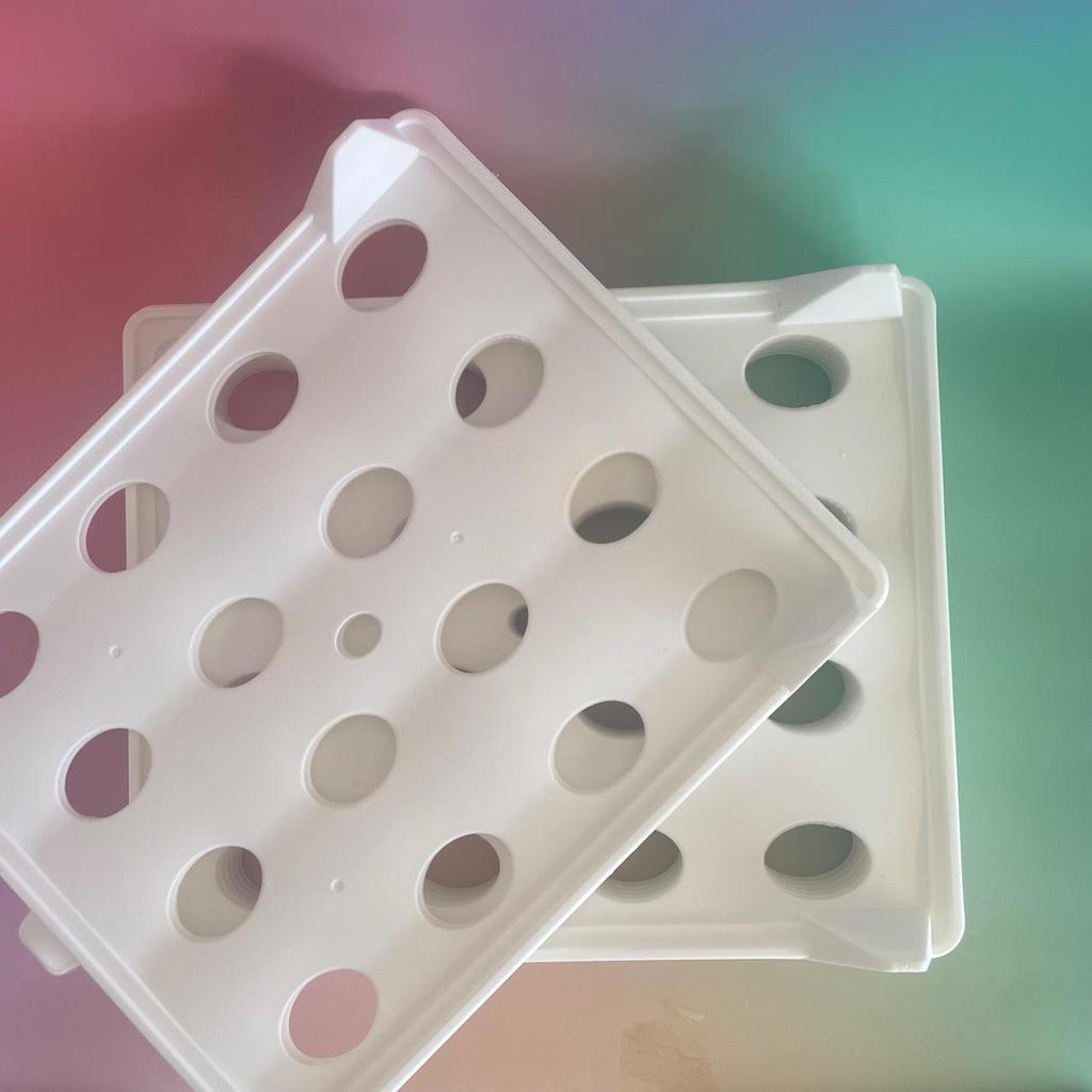 Portable Folding Board for T-Shirts and Clothes Storage