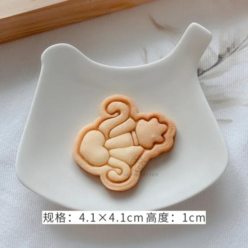 Valentine's Day Cookie Cutters Mini Cartoon Biscuit Mold Rose Flower Heart-shaped Cookie Stamps Household Pressable Baking Mold